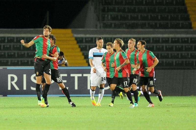 Gli altri risultati: la Ternana risorge contro la Spal (che va in A), pari Brescia. Vicenza nel baratro