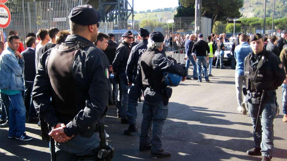 Latina-Avellino, la Questura emette dieci provvedimenti di Daspo