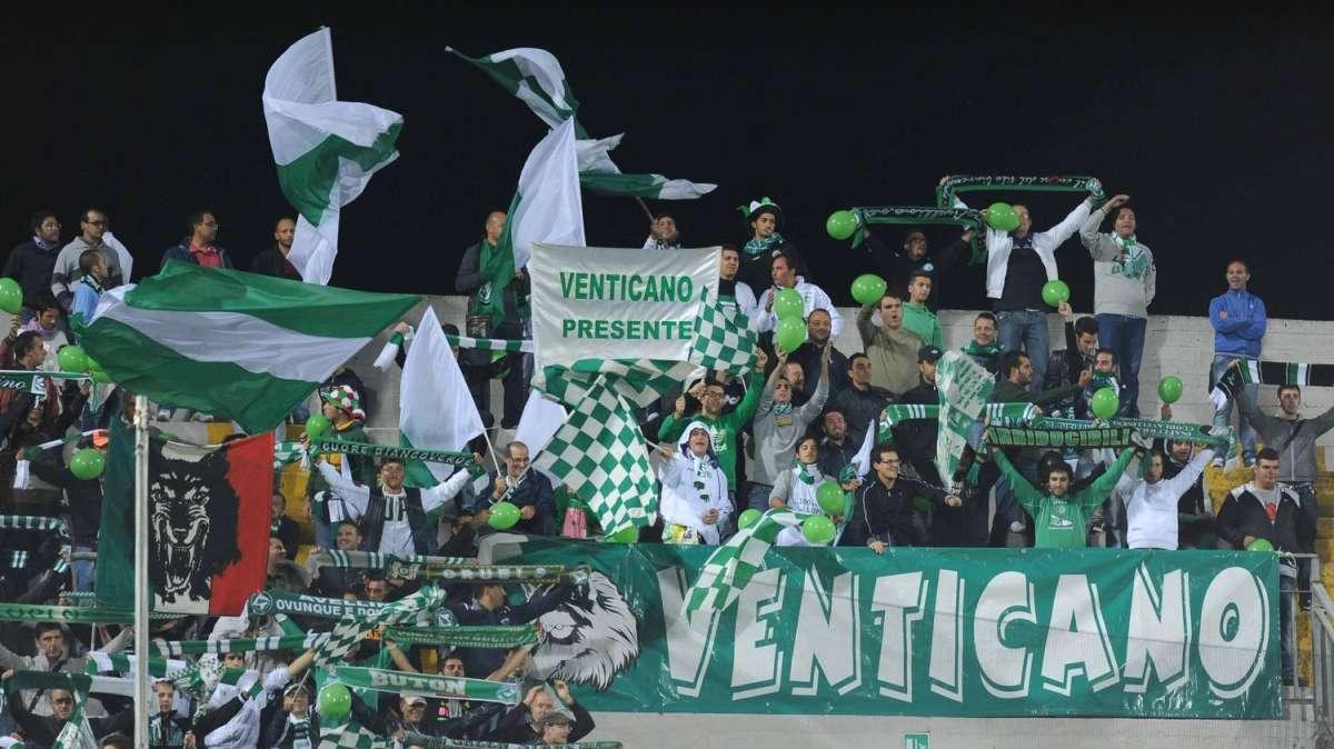Avellino-Benevento 0-1: i sanniti riscattano il derby e passano il turno