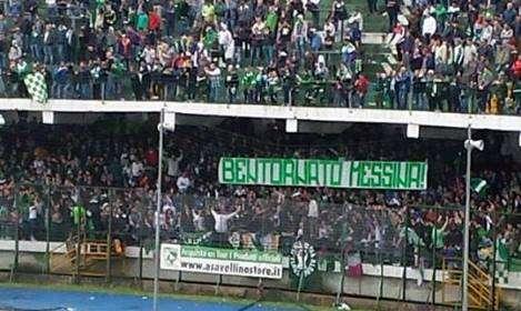 La Curva Sud omaggia la promozione in Lega Pro Unica del Messina