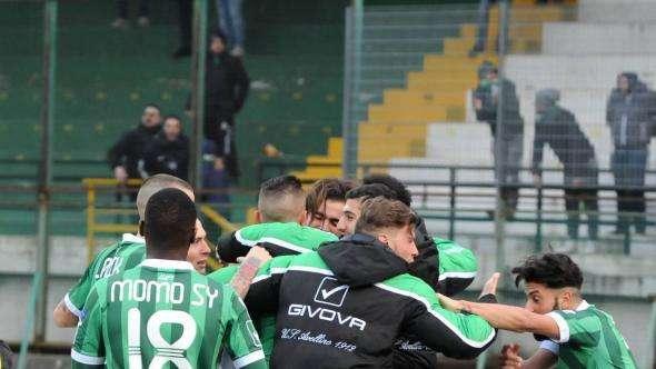Avellino-Verona, biancoverdi all'assalto della capolista. Presentazione gara e probabili formazioni