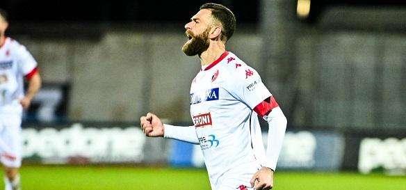 Antenucci senza gol su azione da più di 90 giorni. Auteri imbattuto con Bucaro. Le curiosità del derby