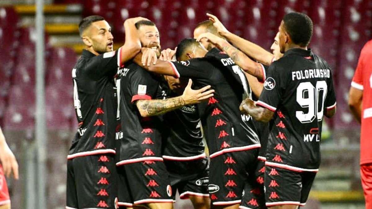 Nasce il Fantacalcio tutto biancorosso! La nuova idea di TuttoBari.com. Le istruzioni