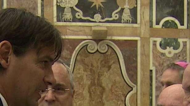 Dal Real Madrid a Mattarella: tutti piangono Papa Francesco