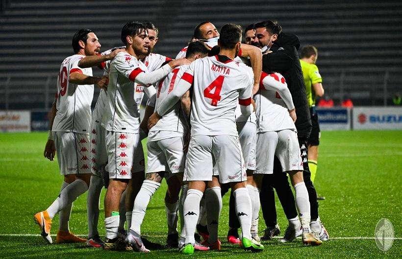 Bari, 23 convocati per la Casertana. Assenti Perrotta e Minelli