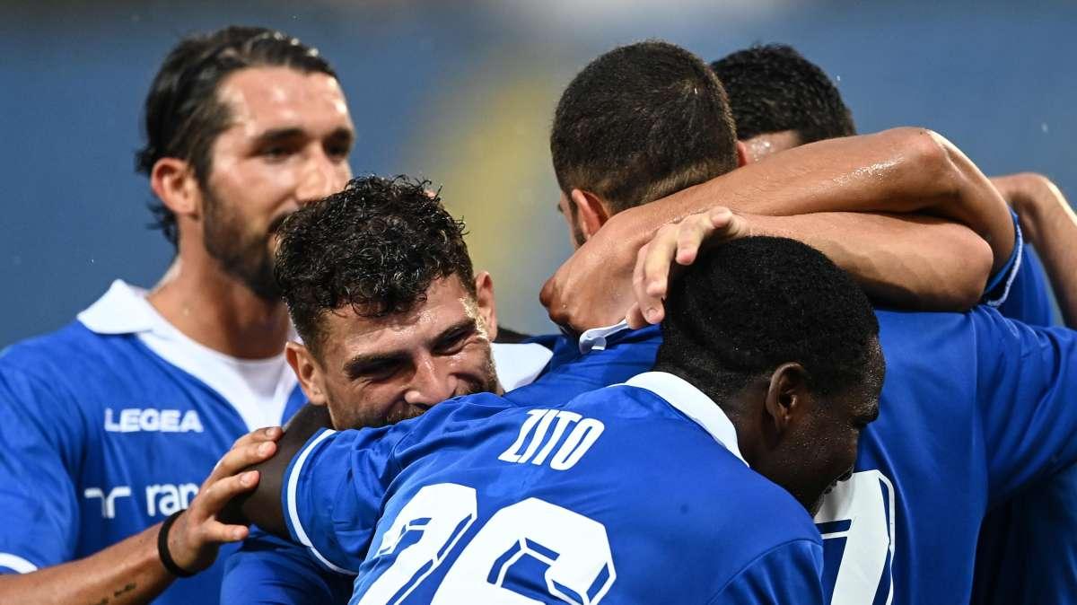 Como, i convocati di Longo per la sfida contro il Bari