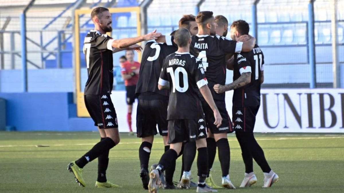 Il Bari vince, ma la difesa stecca. Ora la Spal per continuare l’avventura in Coppa