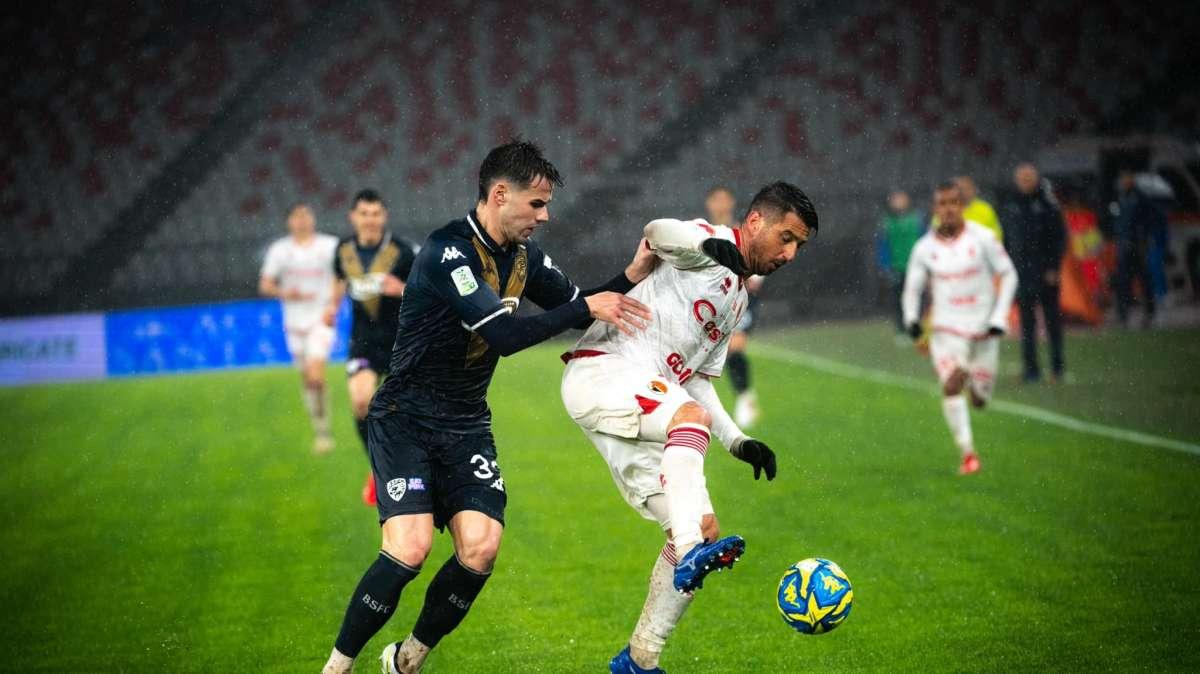 La giornata - Verso Carrara, oggi doppia seduta. Sfida, vincono i bianchi: in squadra Bellomo e non solo