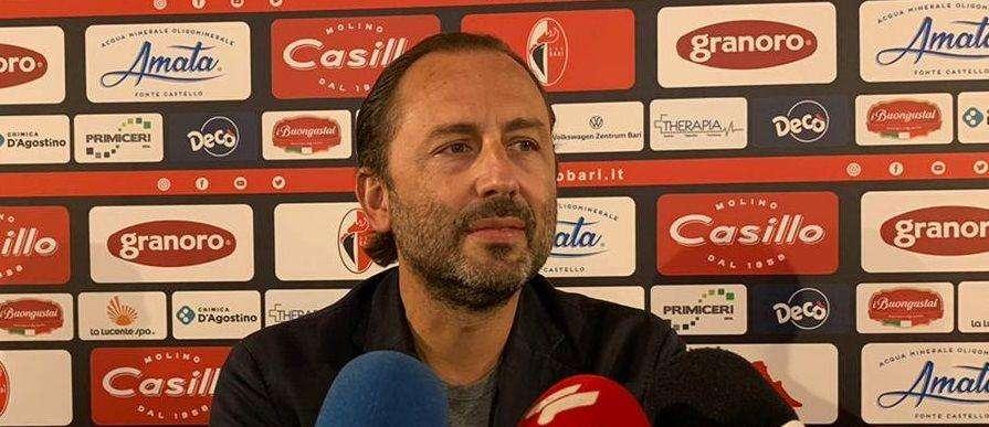 De Laurentiis e la promessa della serie A. Tra proclami (a metà) e qualche difesa di troppo. E sui tifosi...