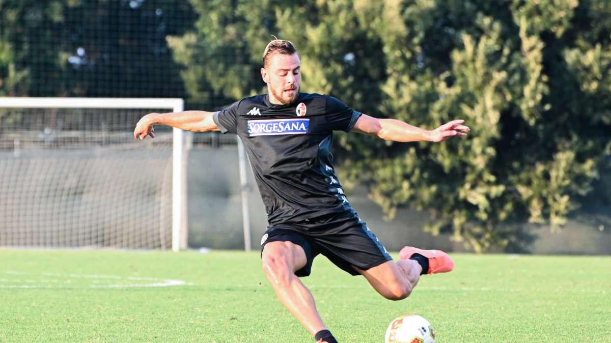 De Risio: "Sono un generoso. Auteri vuol dominare il gioco". Celiento: "Felice del progetto. Ramos e Cannavaro gli idoli"