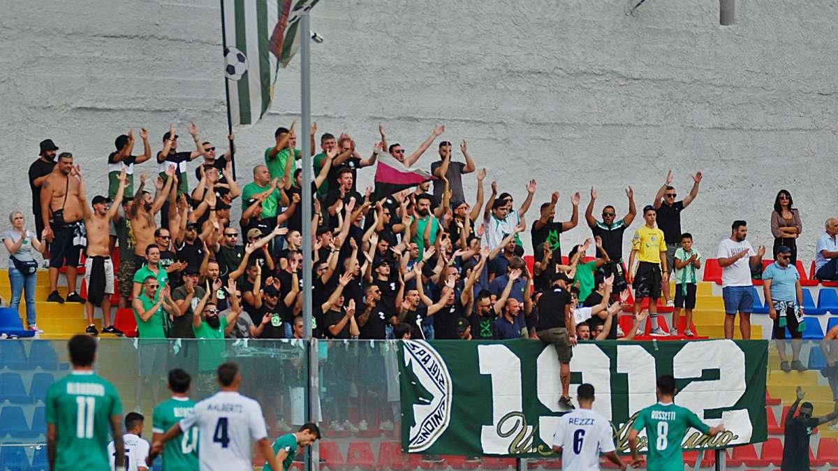 Girone C - Tonfo della Turris. Nel pomeriggio vincono Teramo, Ternana ed Avellino. Risultati e classifica