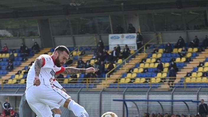 Antenucci e D'Ursi danno spettacolo. Di Cesare torna goleador, bene Maita. Le pagelle