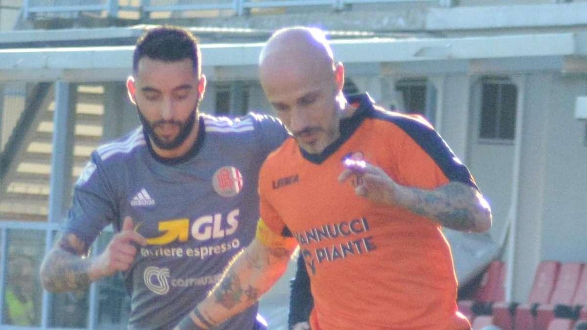 Dieci... calciatori ai playout per evitare la D: quanti ex Bari, da Valiani a Contini