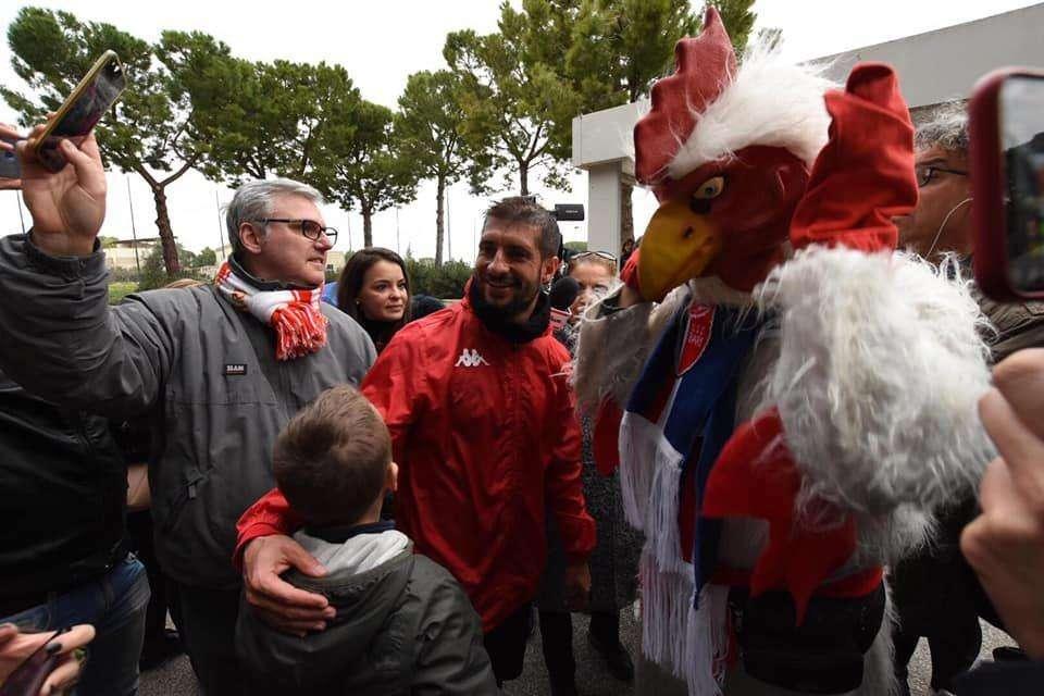 Una città a caccia di bandiere: Brienza in bilico, i rumors su Protti. La ricerca di baresità...