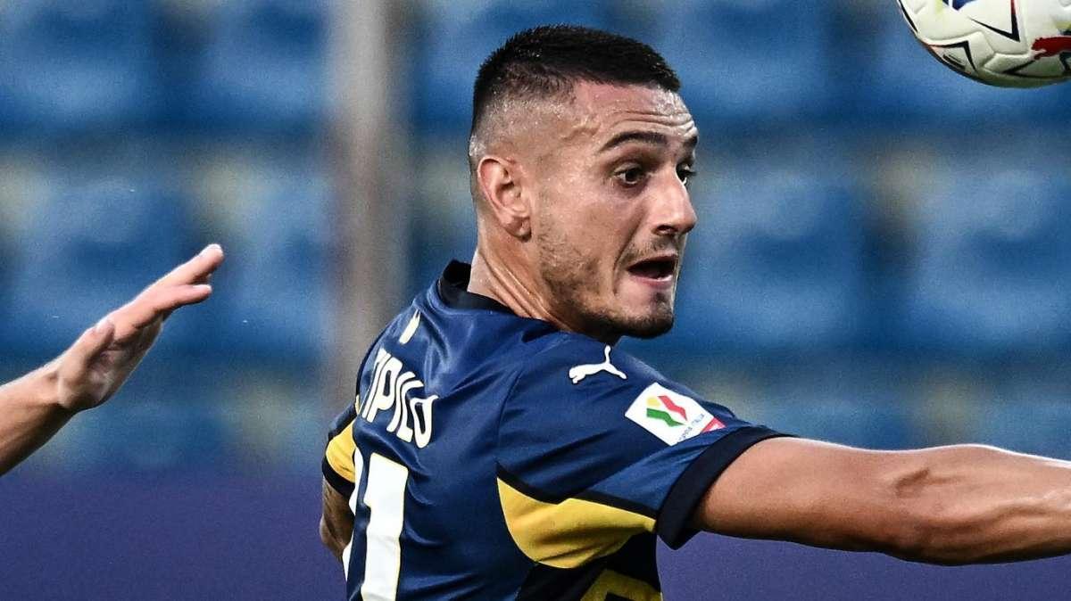 Partipilo e il Bari, la lunga telenovela. Intanto, l'attaccante potrebbe partire oggi titolare... in Serie A