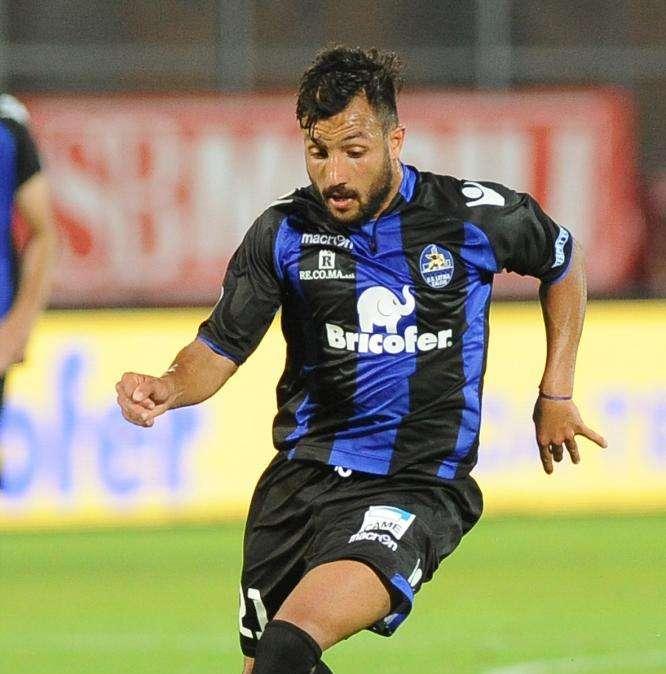 Il Bari e i playoff  - Nella meravigliosa stagione fallimentare un sogno sfumato. Il tris al Crotone, il maxischermo, il Latina di Laribi...