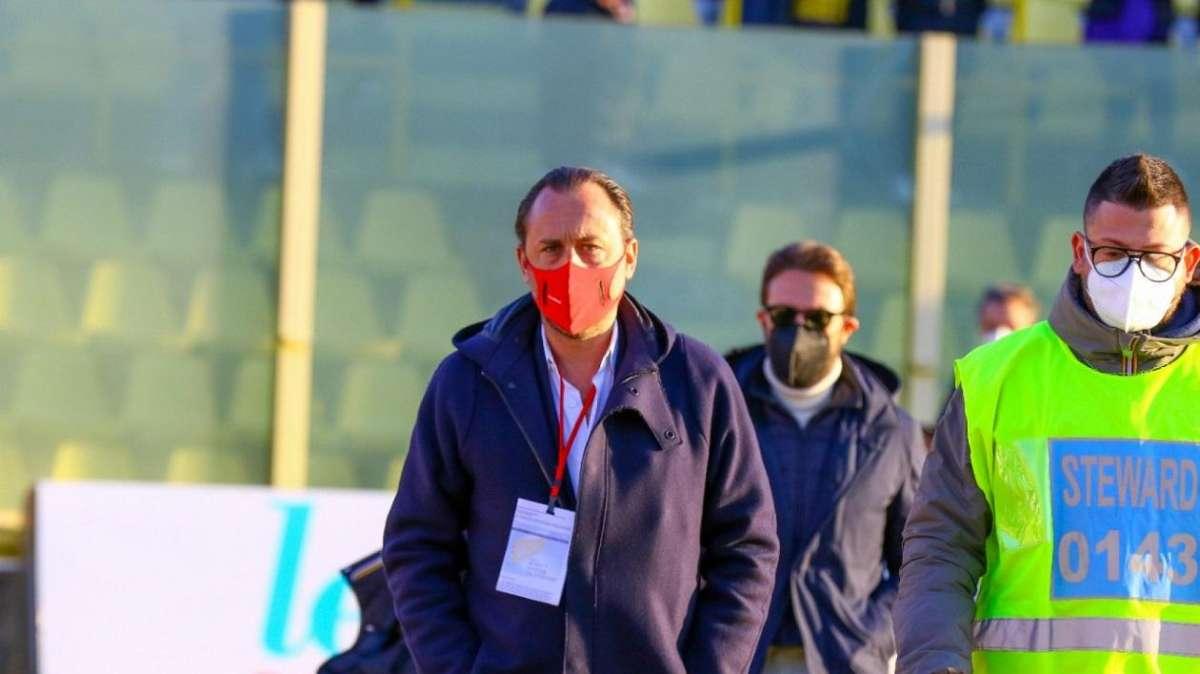 Rep - Rabbia DeLa sulla multiproprietà. L'ammissione: "Si possono ridurre gli investimenti nel Bari"