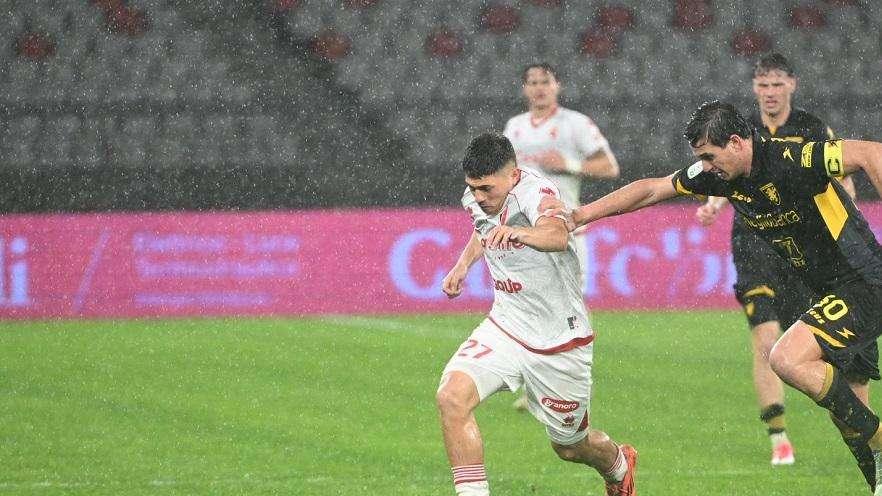 Bari, pioggia e concretezza. Con la Juve Stabia, però, sarà emergenza