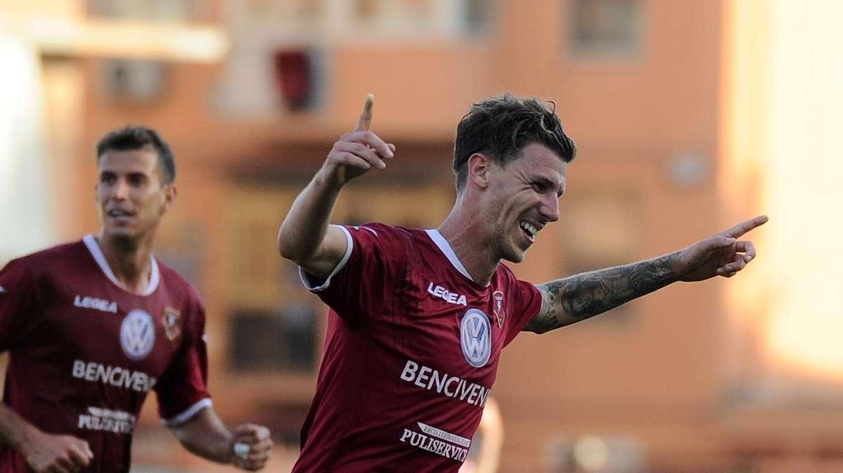 TuttoBari - Vivarini, ancora nessun incontro. Attesa, c'è voglia di chiarirsi. Corazza, la situazione...