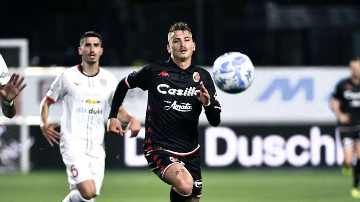 Esposito pazzo di gioia: "Finaleeee. Ci abbiamo creduto anche in 10"