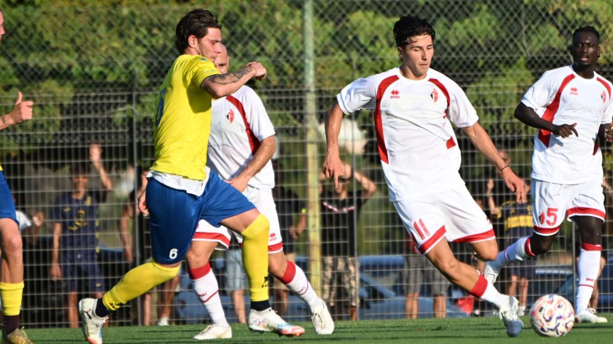 Bari-Gravina: 1-0 alla fine del primo tempo. Prima rete per Gomez