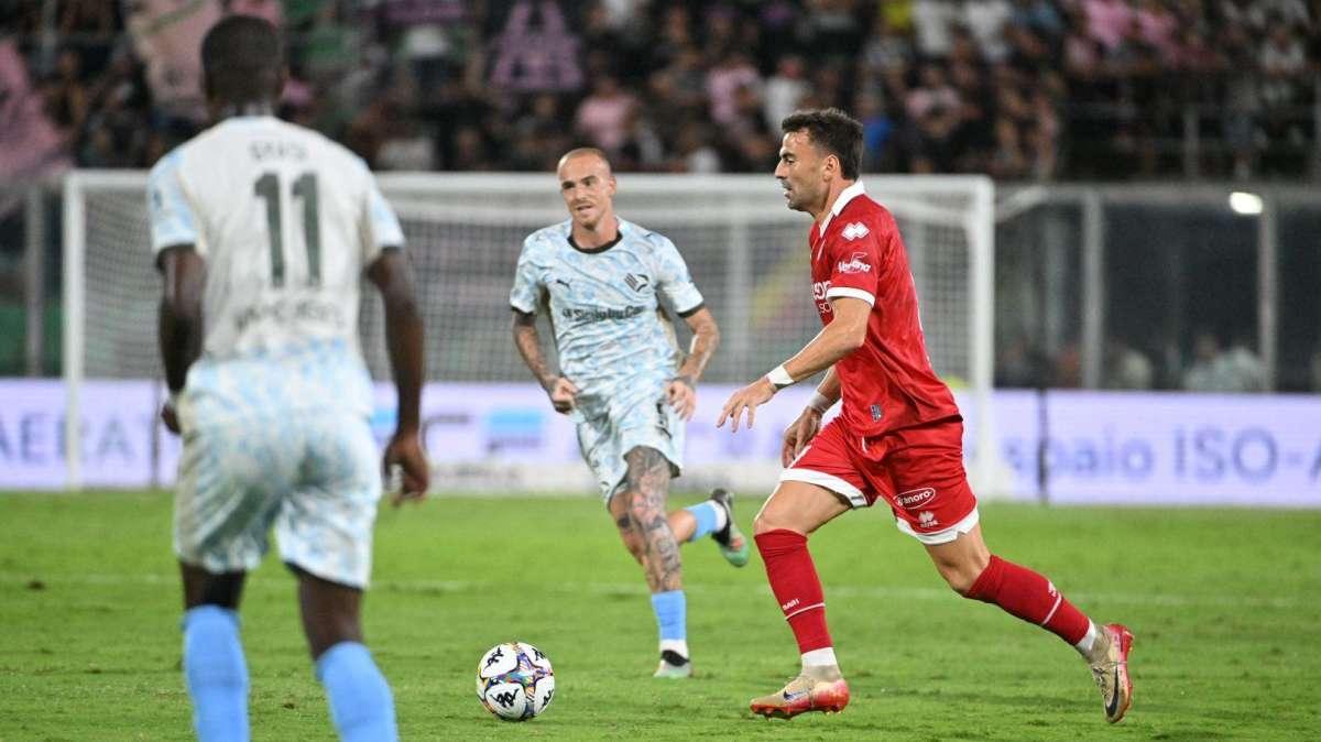 Bari e Virtus Entella oggi sarebbero ai playout. A maggio uno scontro diretto infuocato. E anche una big ora rischia
