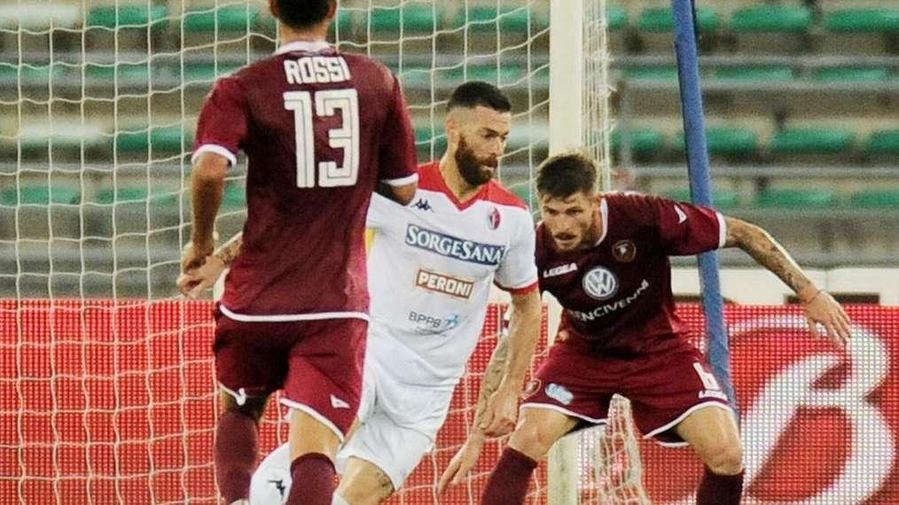 Dieci... episodi arbitrali ai danni del Bari: dal gol di Antenucci alla simulazione di Totti