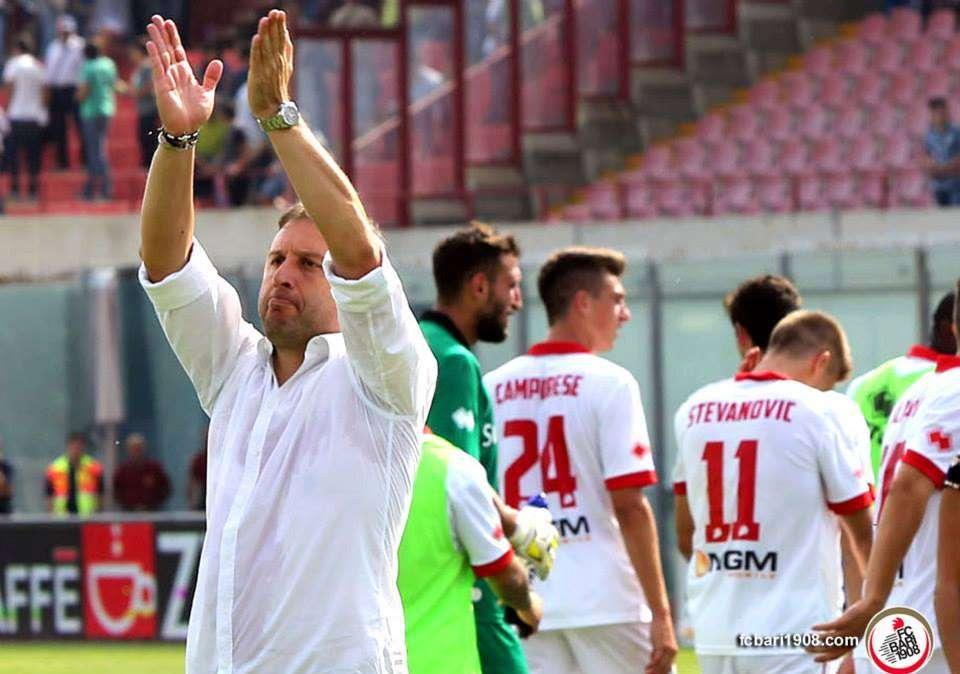 Bari, baci e abbracci: tornano sorriso ed eccessi. Svolta vicina