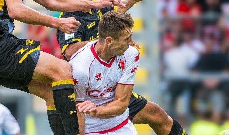 Modena-Bari, i precedenti. Da Novakovich a De Falco: che fatica in Emilia!