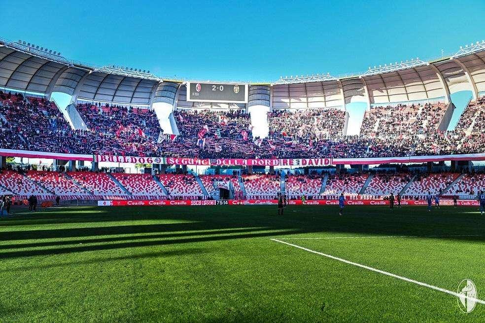 TuttoBari - De Falco: “Vi dico cosa serve per vincere. Bari può dare tanto e togliere tutto. Il mio gruppo? A noi piaceva stare bene insieme”