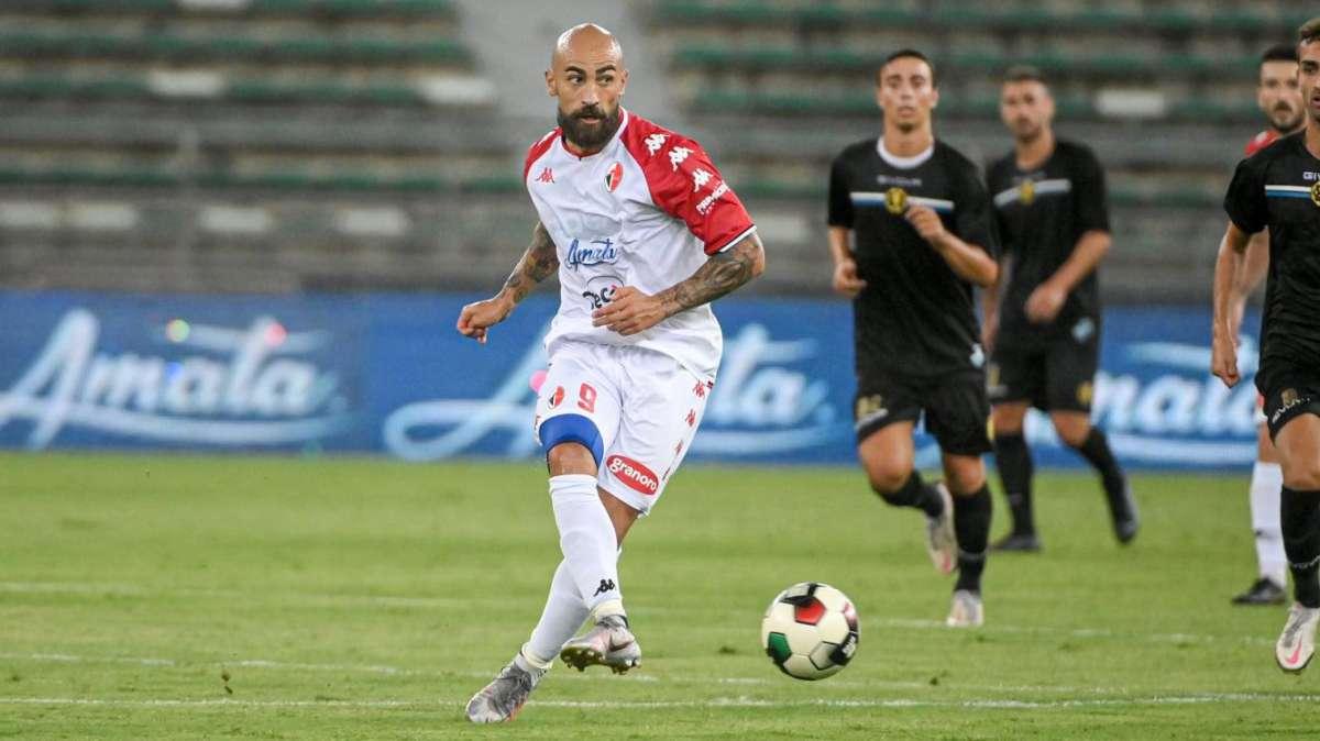 Da Avellino: "Simeri ipotesi difficile per ingaggio e volontà del Bari"