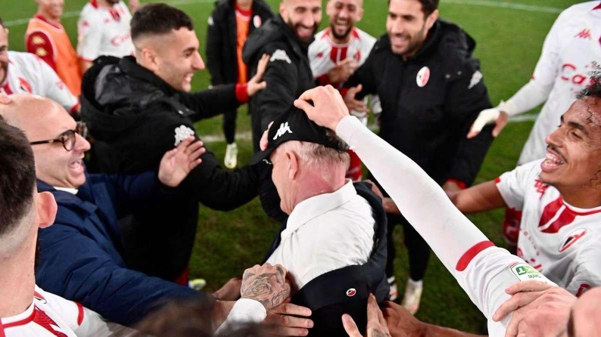 Bari, pazza idea: tornare a pensare ai playoff. Può succedere già entro... 