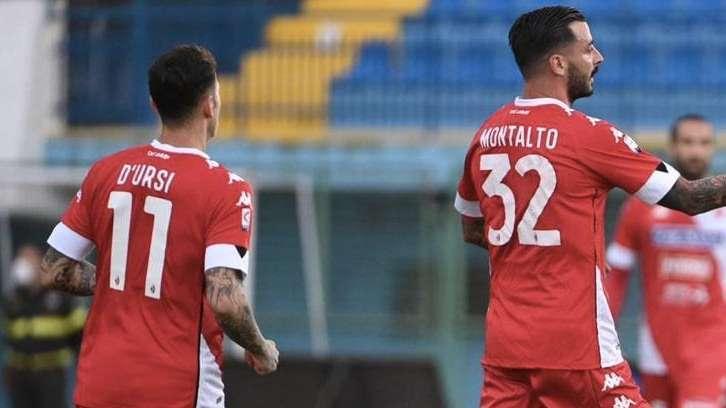 Il Bari ritrova i gol su punizioni. Montalto ad un passo dal primato. Gli specialisti del passato...