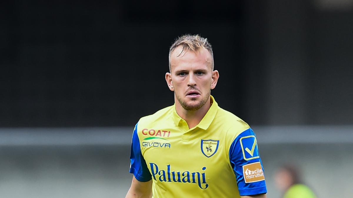 Che Dickmann in Grecia: segnato il suo primo gol europeo in carriera. L'assist? Di un ex Bari