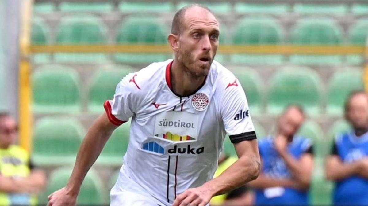 Masiello verso un nuovo forfait con il Bari. Bisoli: "Difficile recuperarlo"
