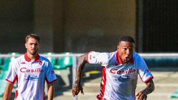 GdS - Meglio il Bari: ha fatto vedere qualcosa in più. Folorunsho, terrificante destro