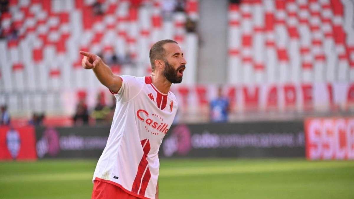 Di Cesare migliore in campo, Sibilli e Brenno decisivi. Opaco Menez. Le pagelle