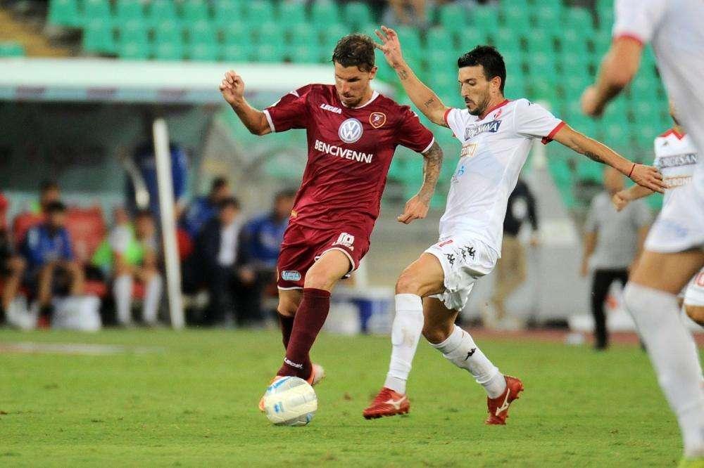 Bari e Reggina, il testa a testa continua: i calendari a confronto 