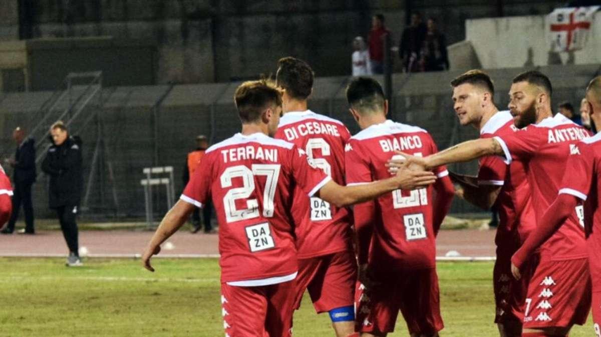 Girone C - Vince la Reggina, Monopoli ko. Bari secondo ma vetta sempre a -10. Risultati e classifica