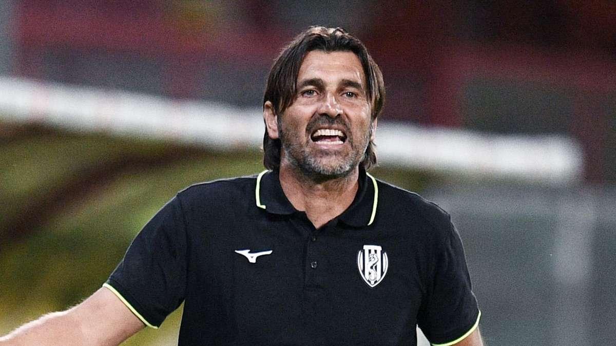 Pillole di B - Lapadula goleador, Stellone schiuma rabbia. Viali e la sforbiciata virale
