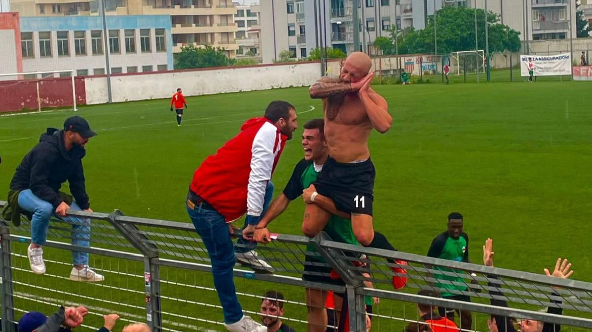 Ideale Bari, Masotti a cuore aperto: "Il campo, la curva, i compagni: andare via è stato bruttissimo. Ma dirò per sempre grazie"
