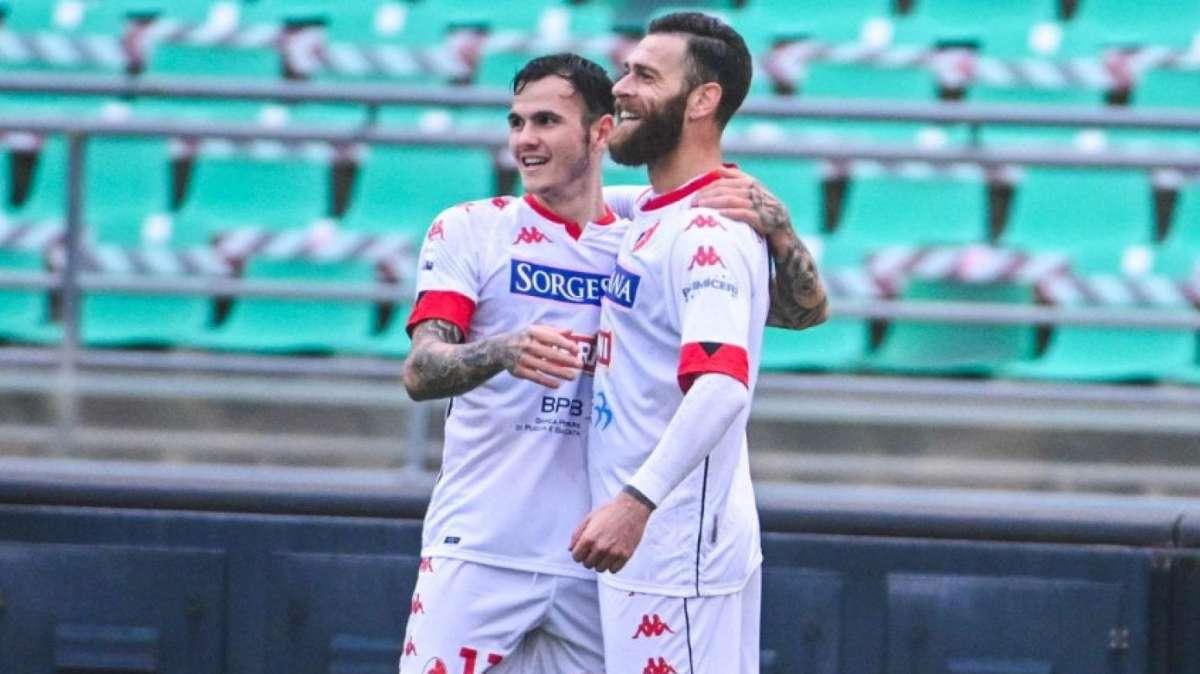 Bari, attacco letale: Ternana più vicina. A Palermo gara fondamentale