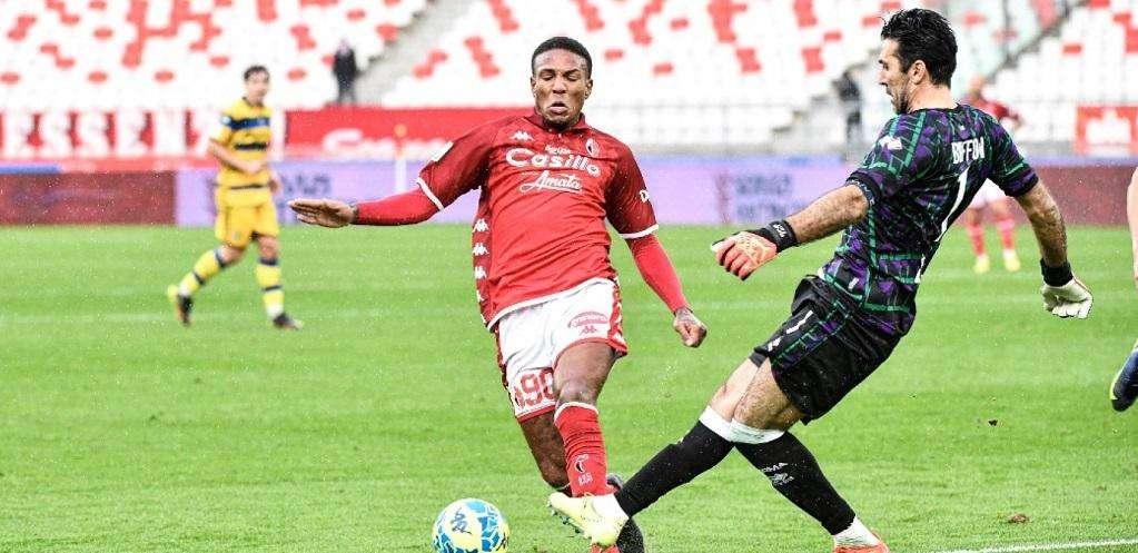 Palermo-Bari, le probabili: ancora Ceter, trequartista Folo. Conferme per tanti