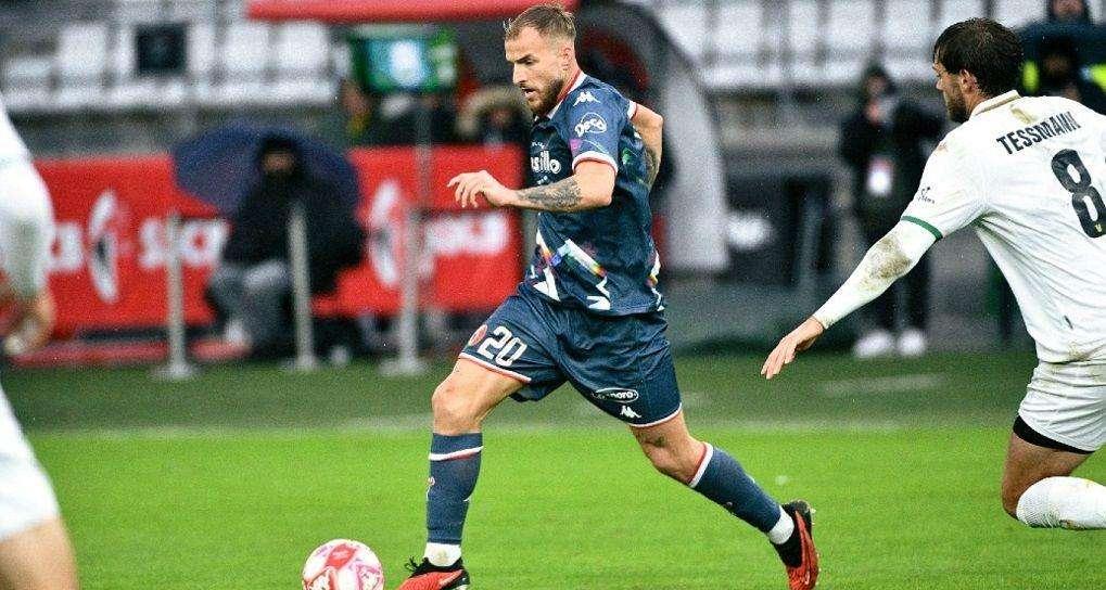 Venezia-Bari, atto secondo. All’andata biancorossi travolti sotto il diluvio