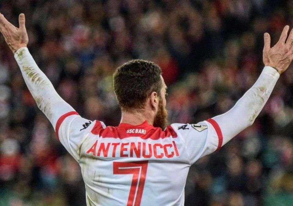 Il Bari pareggia e passa, affronterà la Carrarese. Fuori il Carpi, l’altra semifinale sarà Reggiana-Novara
