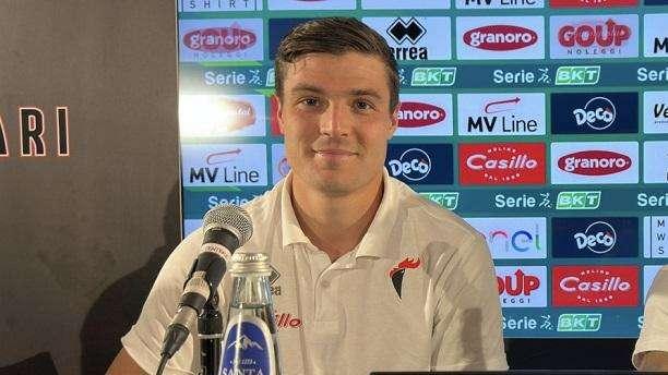Favilli: “Bari? Qui per restare. Magalini mi voleva già a Catanzaro. Morata è il mio modello. Obiettivo doppia cifra”
