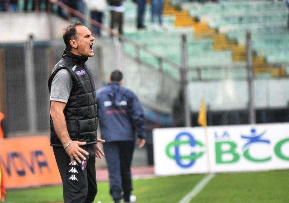 Come si reagisce? Bari, dalla disfatta epocale al tour de force. Vivarini, lo shock e l'obiettivo
