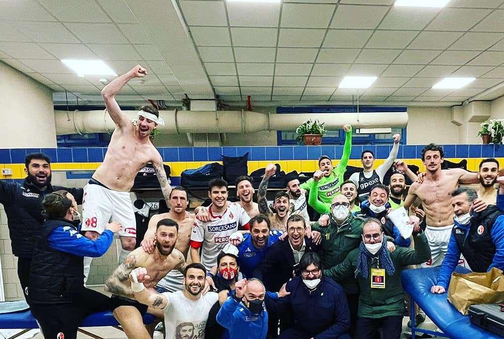 FOTO - "Uno splendido rituale", torna la foto di gruppo negli spogliatoi