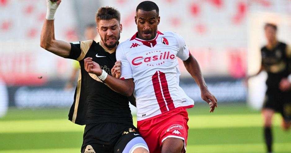 Bari a Lecco, vietato sbagliare. Da non sottovalutare la formazione di Bonazzoli 