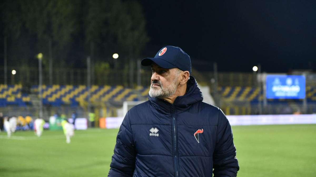 Bari, manca la vittoria. In attesa del Catanzaro, si salva solo un big. E il San Nicola ora è più freddo